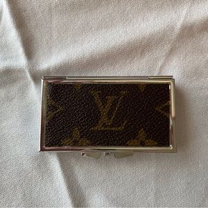 Pill Box with LV Mono Top
